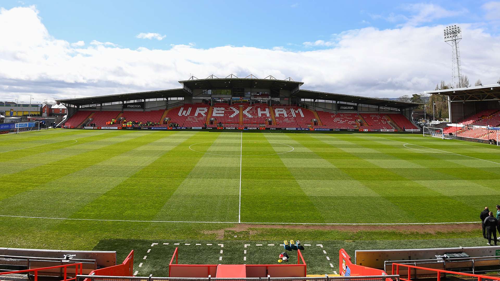 优秀的足球 优秀的足球